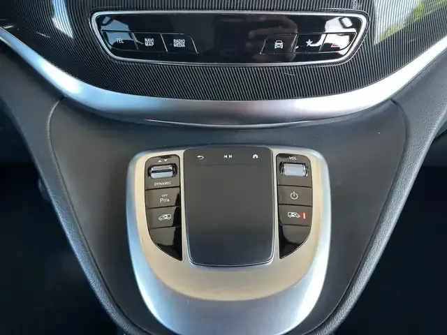 Mercedes-Benz EQV 300