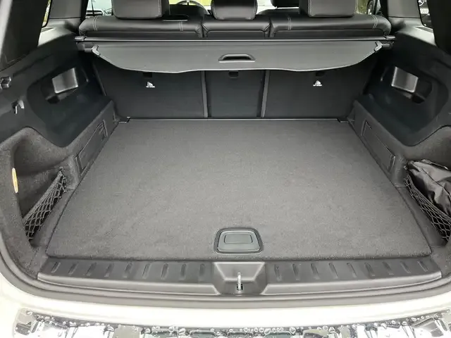 Mercedes-Benz GLB 220