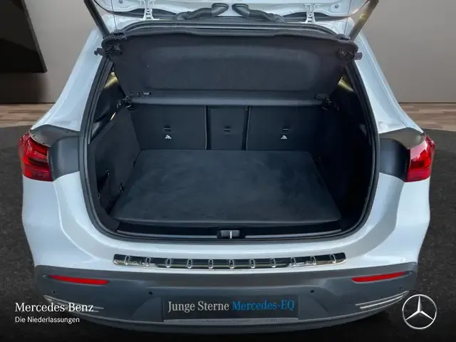 Mercedes-Benz EQA 300
