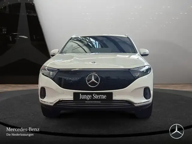 Mercedes-Benz EQA 300