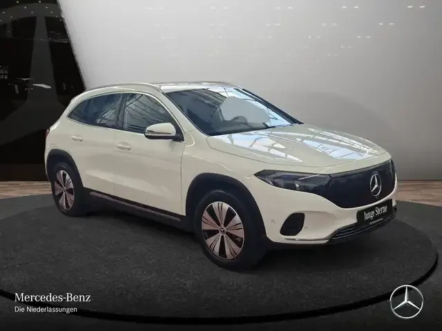 Mercedes-Benz EQA 300