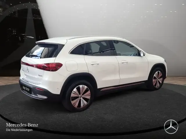 Mercedes-Benz EQA 300