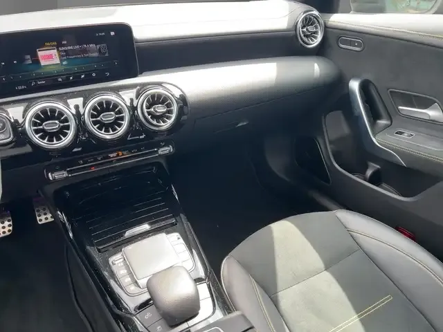 Mercedes-Benz CLA 45 AMG