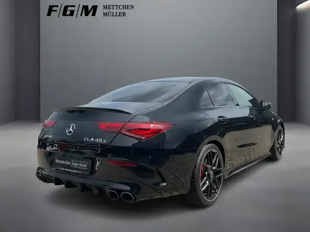 Mercedes-Benz CLA 45 AMG