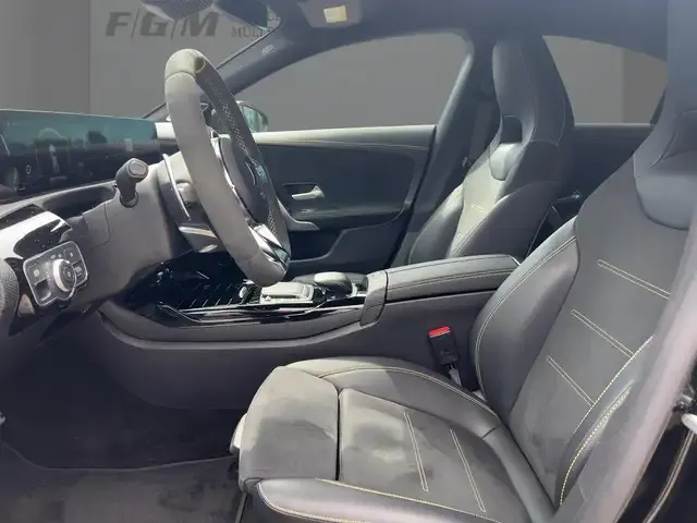 Mercedes-Benz CLA 45 AMG