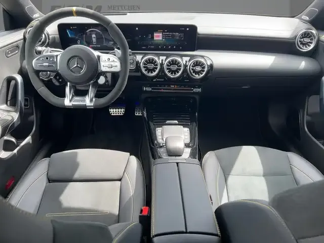 Mercedes-Benz CLA 45 AMG