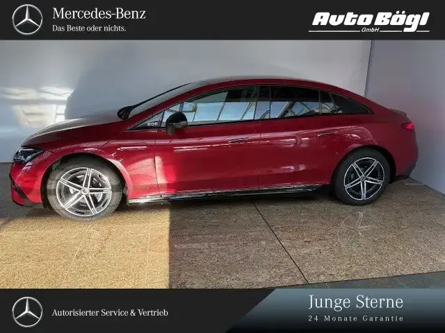 Mercedes-Benz EQE 300