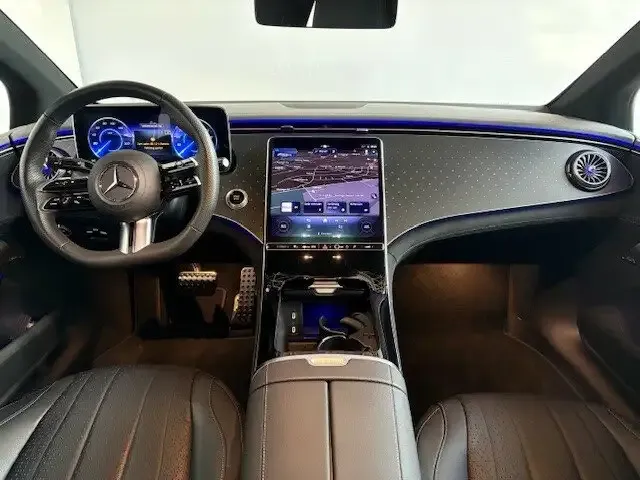 Mercedes-Benz EQE 300