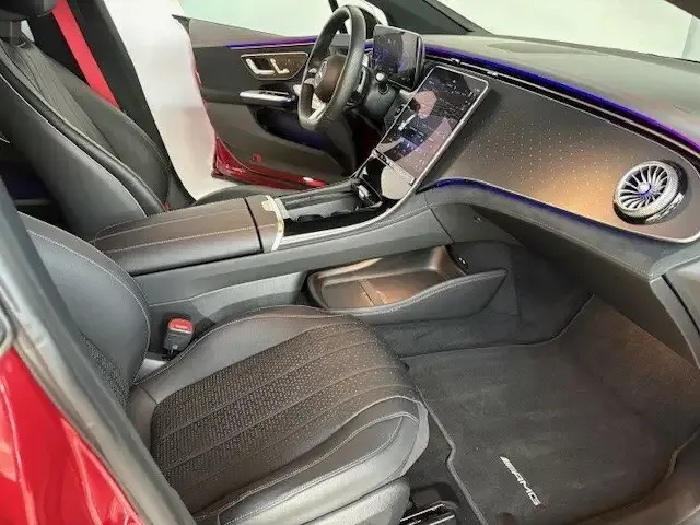 Mercedes-Benz EQE 300