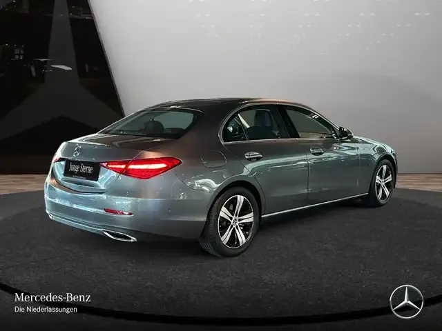 Mercedes-Benz C 180