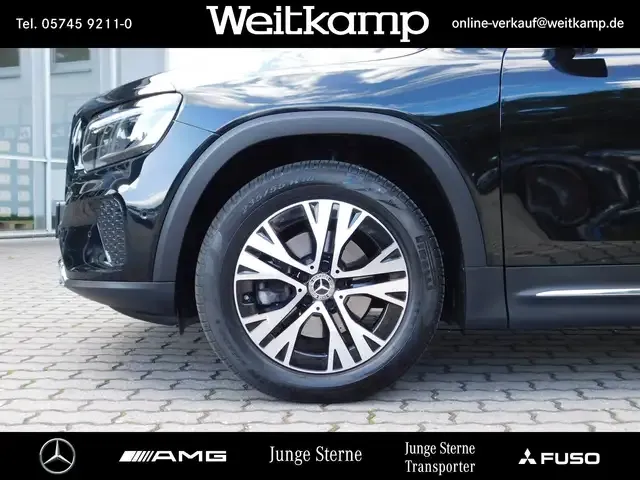Mercedes-Benz GLB 180