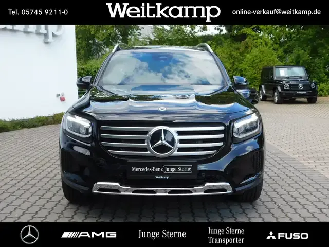 Mercedes-Benz GLB 180