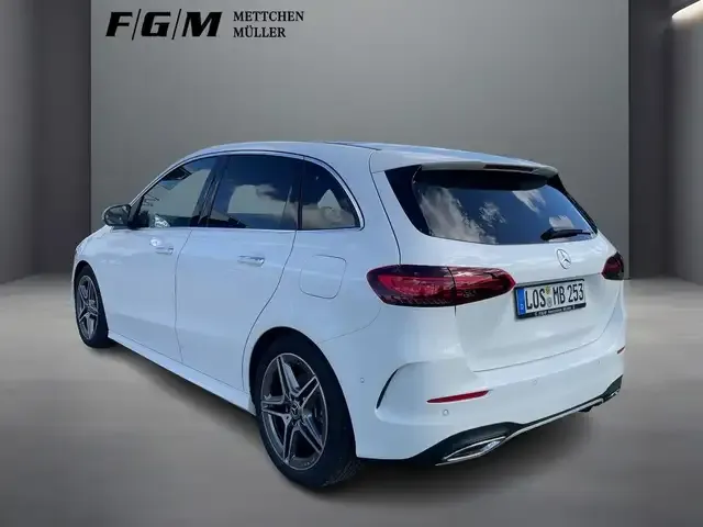 Mercedes-Benz B 220