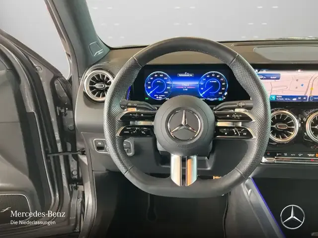 Mercedes-Benz EQB 250