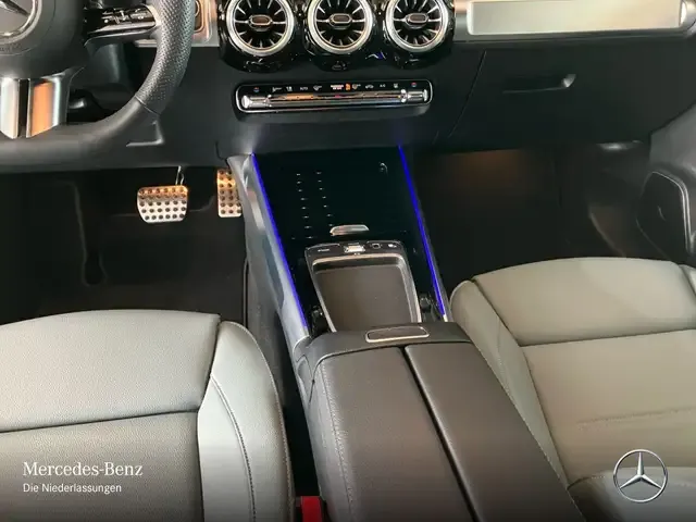 Mercedes-Benz EQB 250