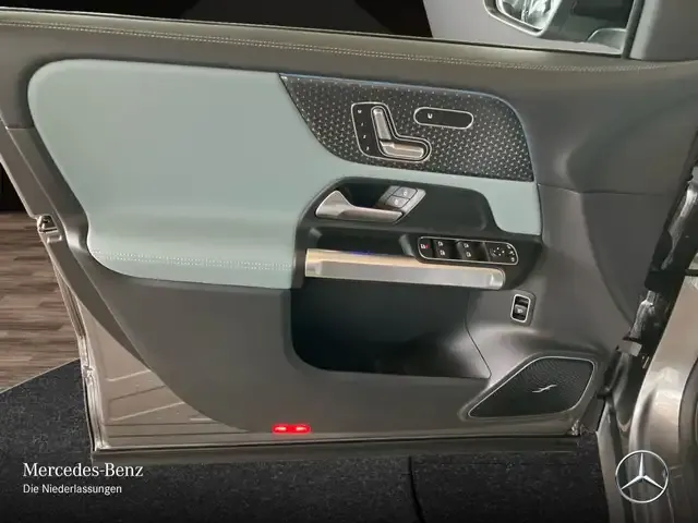 Mercedes-Benz EQB 250