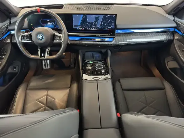 BMW i5