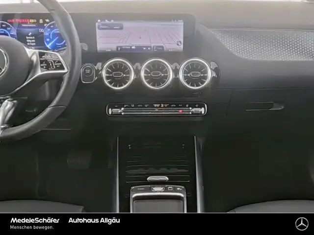 Mercedes-Benz EQA 300