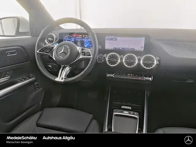 Mercedes-Benz EQA 300