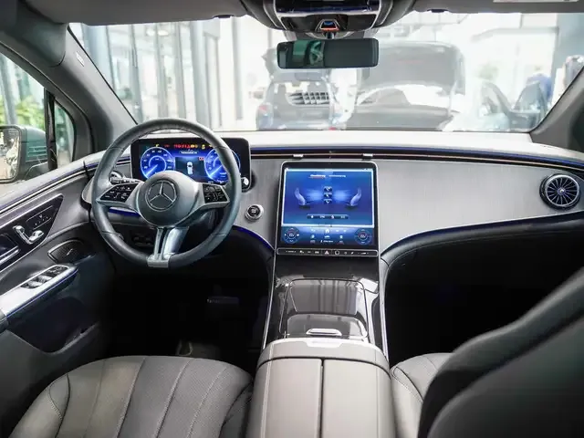Mercedes-Benz EQE 350