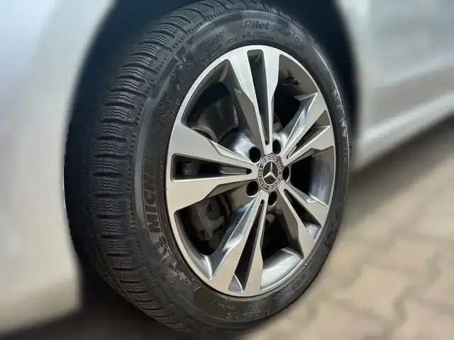 Mercedes-Benz EQV 300