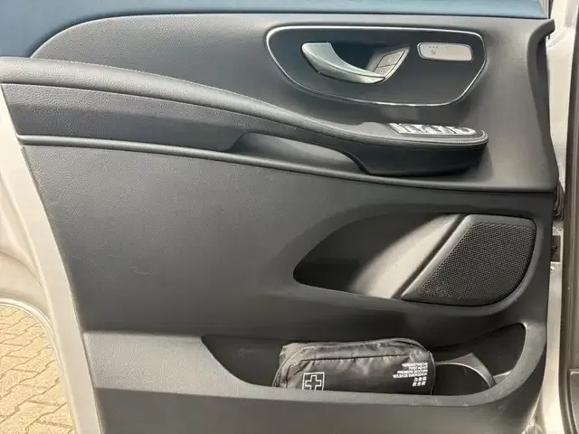 Mercedes-Benz EQV 300