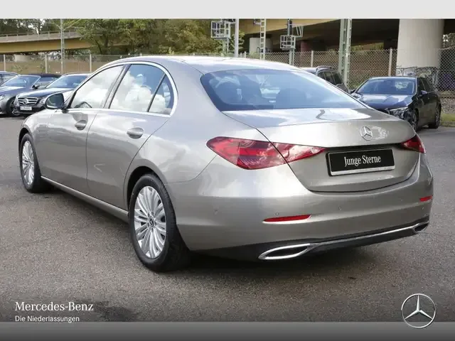 Mercedes-Benz C 180