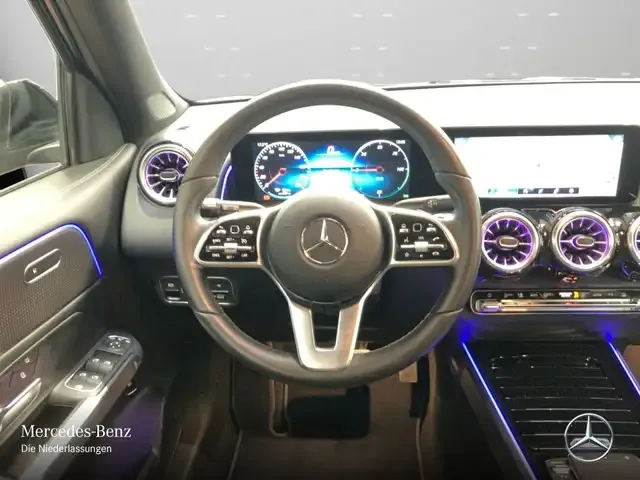 Mercedes-Benz EQB 250