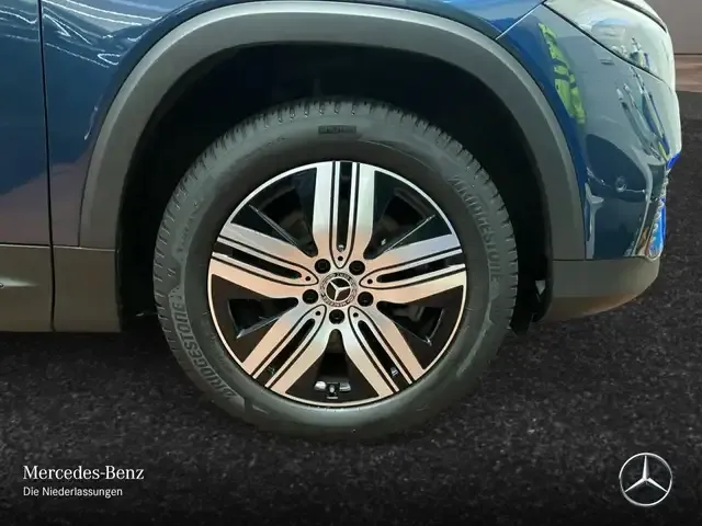 Mercedes-Benz EQB 250