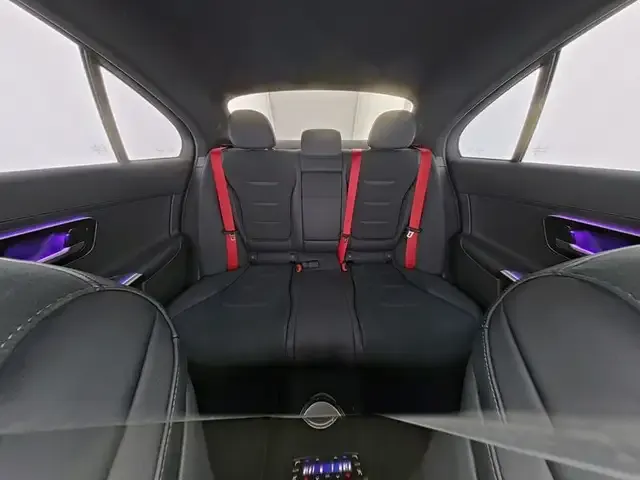 Mercedes-Benz C 63 AMG