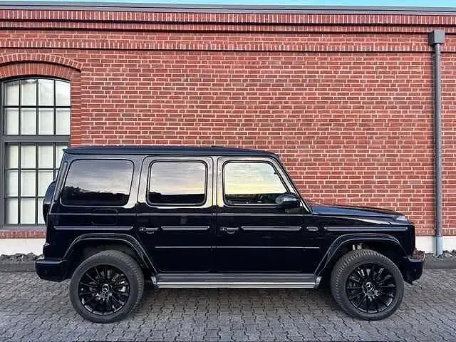 Mercedes-Benz G 400