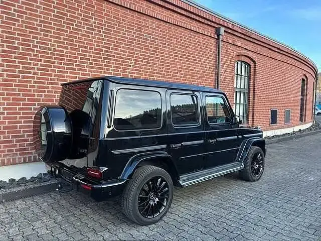 Mercedes-Benz G 400