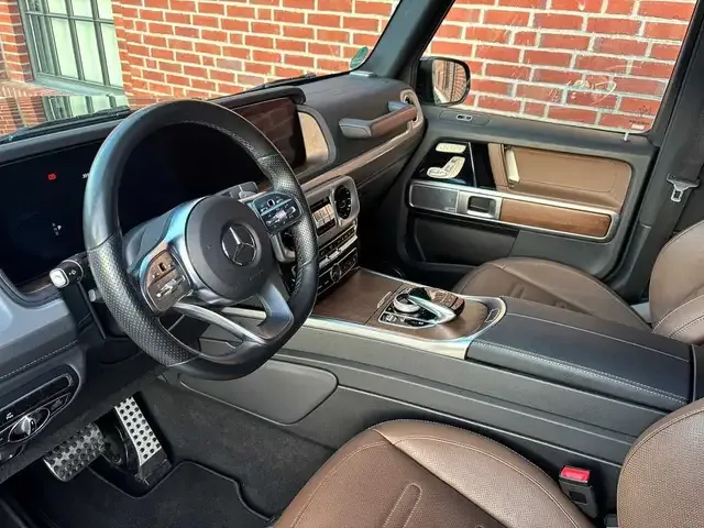 Mercedes-Benz G 400