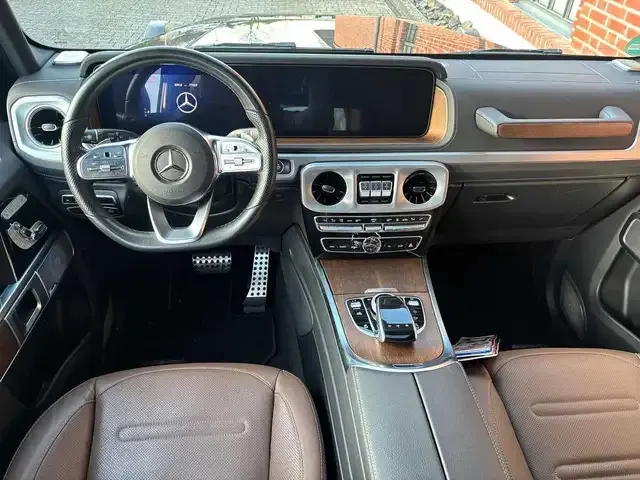 Mercedes-Benz G 400