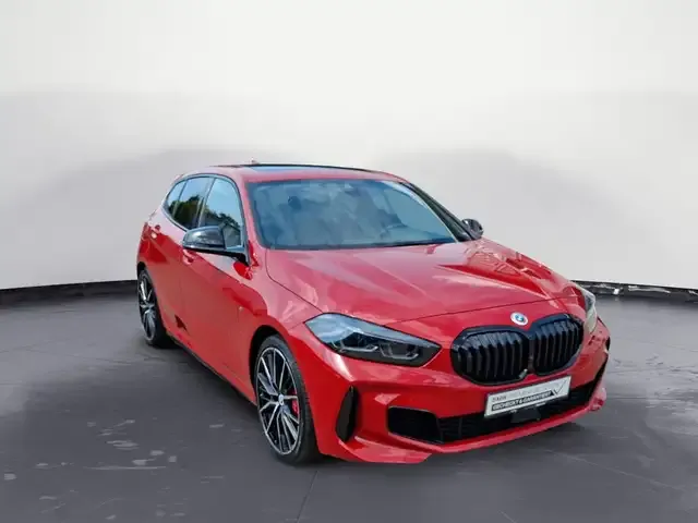 BMW 128