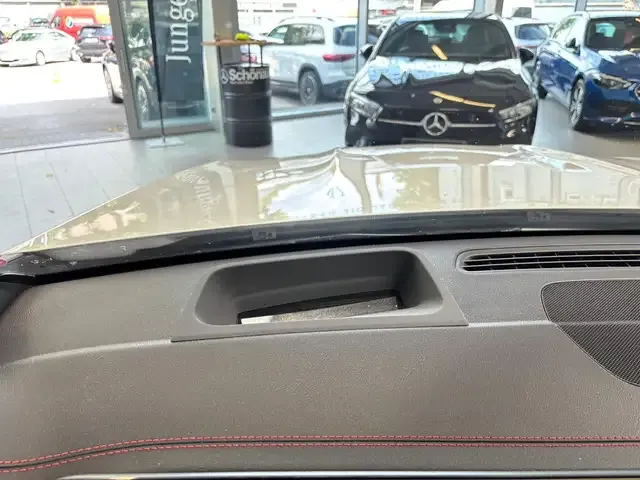 Mercedes-Benz EQB 300