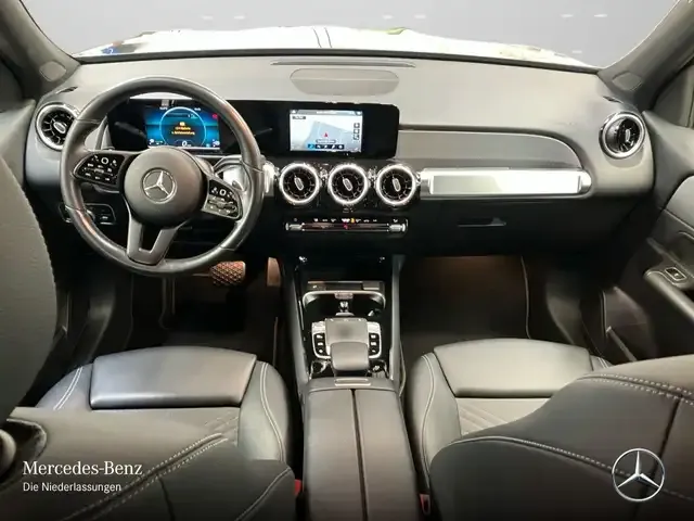 Mercedes-Benz GLB 200