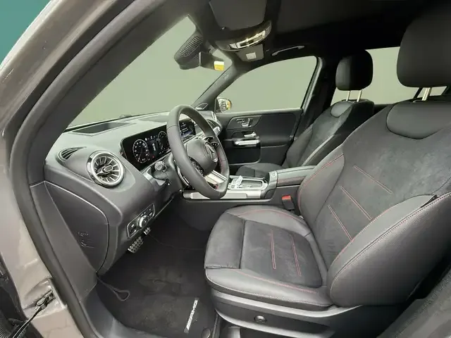 Mercedes-Benz GLB 220