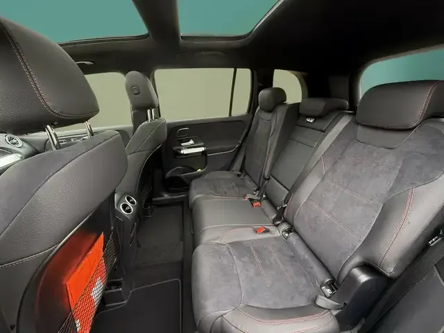 Mercedes-Benz GLB 220