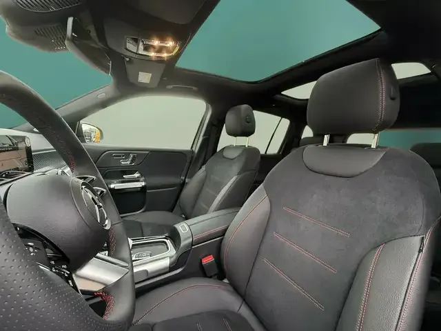 Mercedes-Benz GLB 220