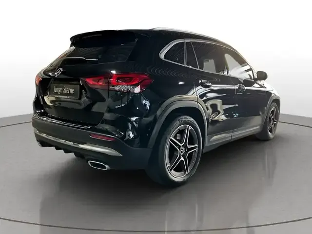 Mercedes-Benz GLA 250