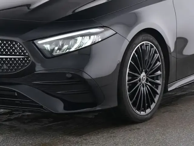Mercedes-Benz A 220