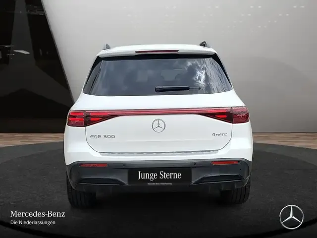 Mercedes-Benz EQB 300