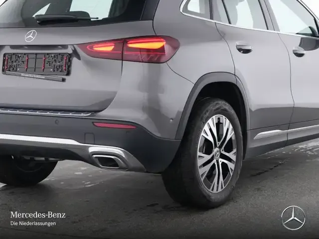 Mercedes-Benz GLA 180