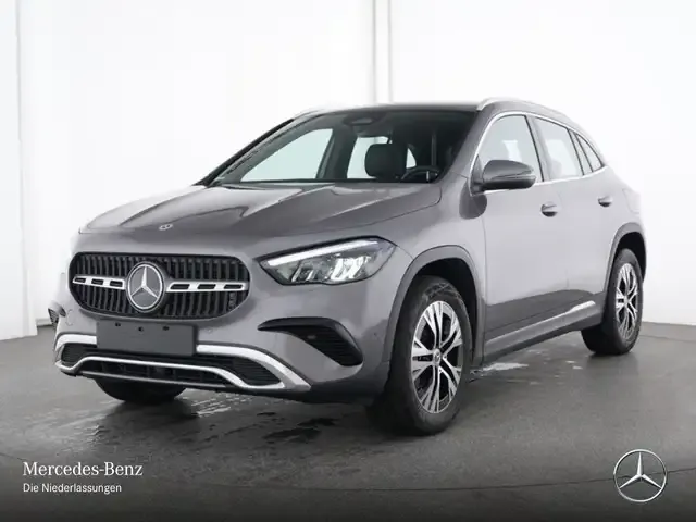 Mercedes-Benz GLA 180