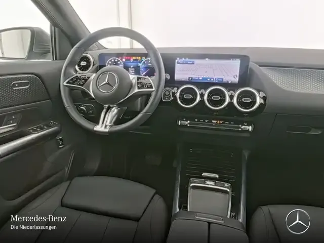 Mercedes-Benz GLA 180