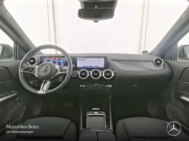 Mercedes-Benz GLA 180