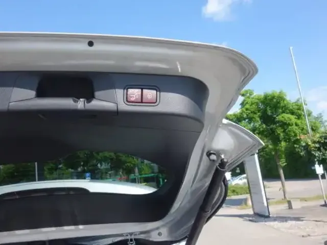 Mercedes-Benz EQB 250