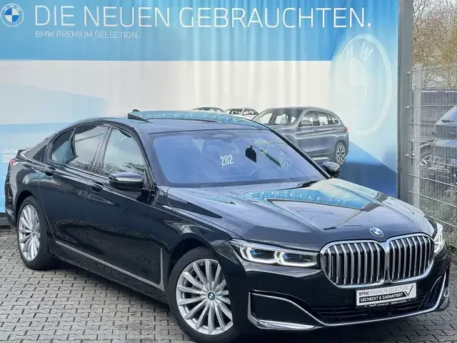 BMW 730