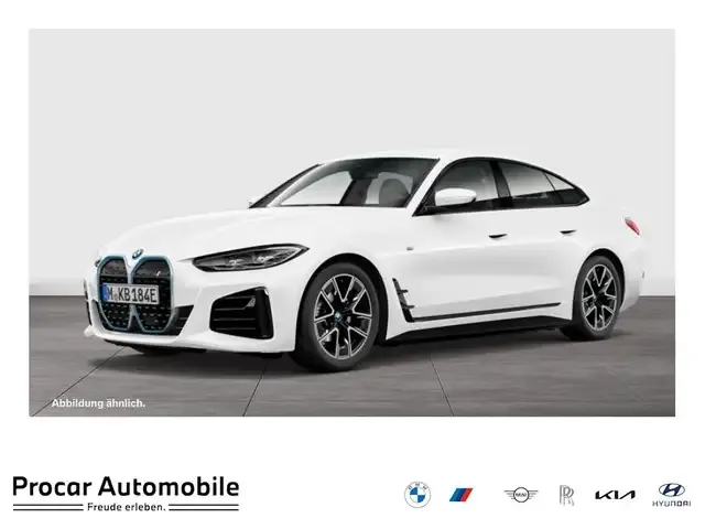 BMW i4